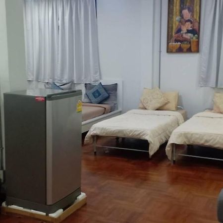 Sriyanar Place Bangkok Ngoại thất bức ảnh