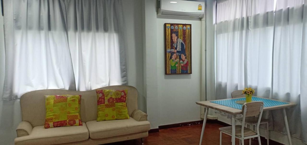 Sriyanar Place Bangkok Ngoại thất bức ảnh