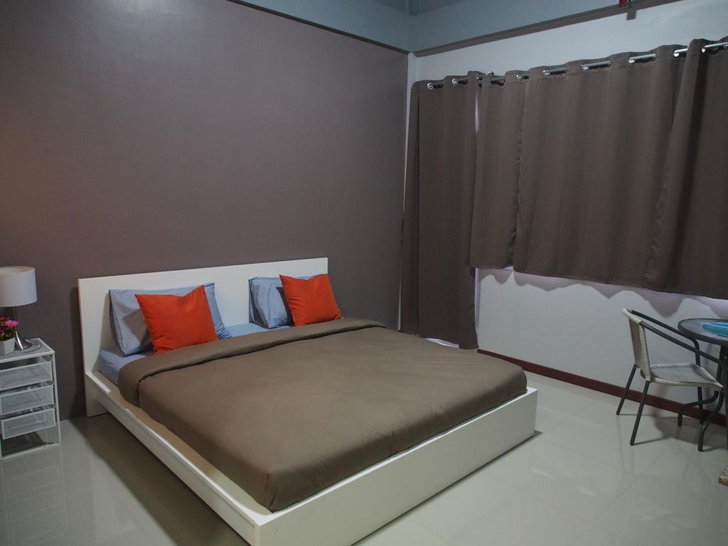 Sriyanar Place Bangkok Ngoại thất bức ảnh