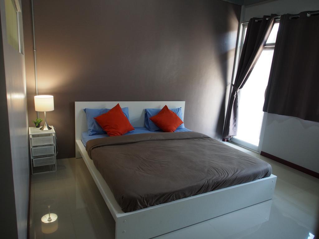 Sriyanar Place Bangkok Ngoại thất bức ảnh